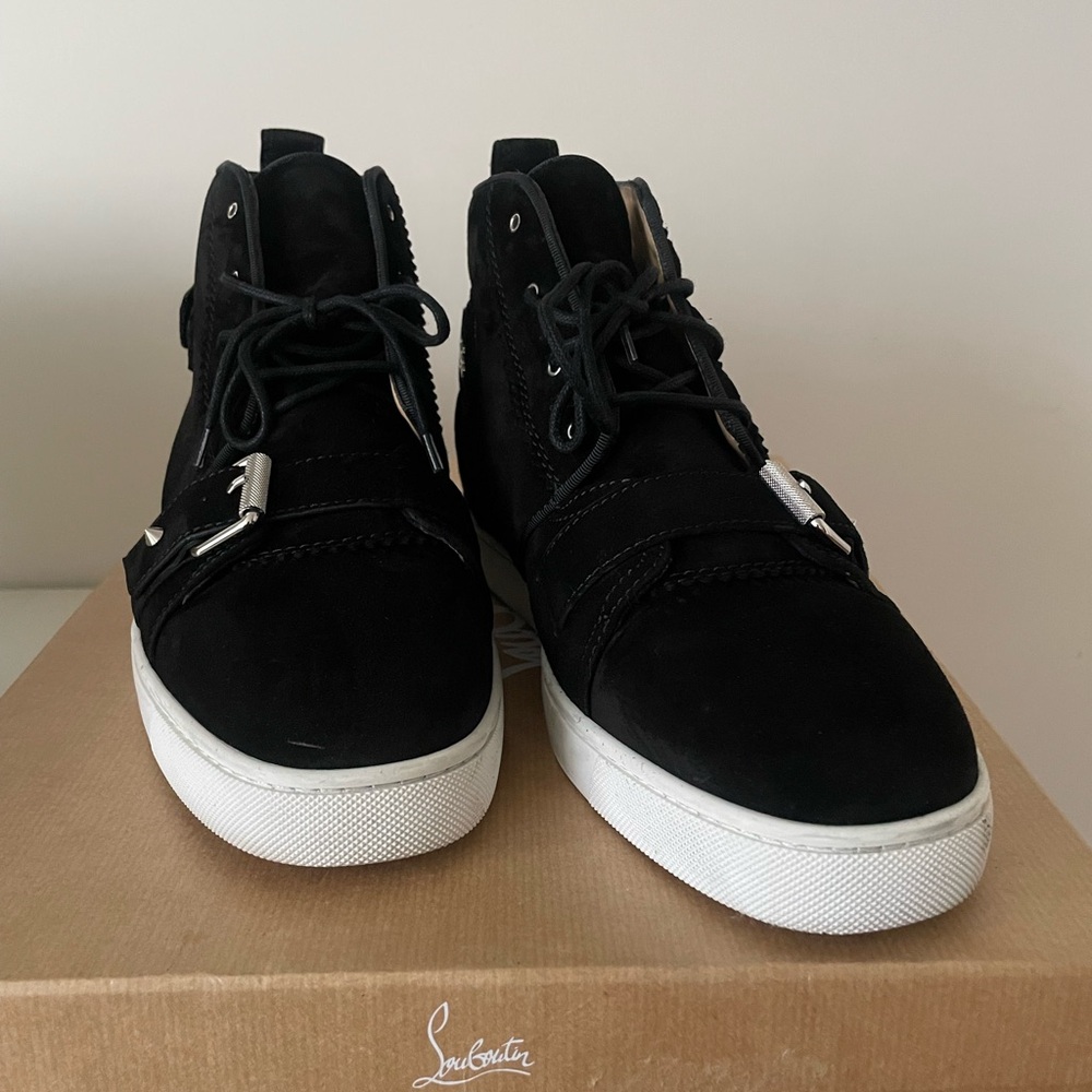 LOUBOUTIN NONO STRAP FLAT BLACK SUEDE BELTED BUCKLE sz 9(42)